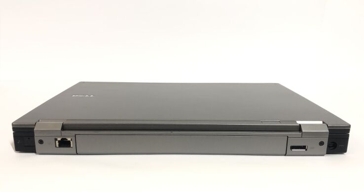 Ноутбук Dell Latitude E6410 / 14" (1440x900) TN / Intel Core i5-520M (2 (4) ядра по 2.4 - 2.93 GHz) / 8 GB DDR3 / 250 GB HDD / nVidia NVS 3100M, 512 MB GDDR3, 64-bit / WebCam / DVD-ROM / Win 10 Pro