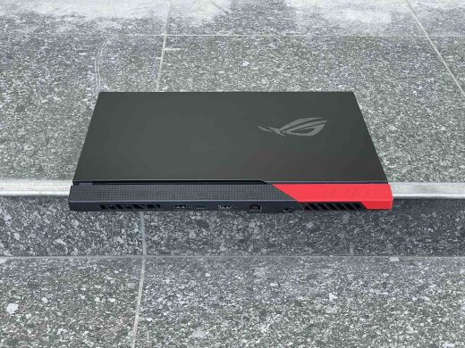 Игровой ноутбук Asus Rog Strix G513 / 15.6" (1920x1080) IPS / AMD Ryzen 7 5800H (8 (16) ядер по 3.2 - 4.4 GHz) / 16Gb DDR4 / 512 GB SSD / nVidia GeForce RTX 3050Ti, 4 GB GDDR6, 128-bit / Win10 