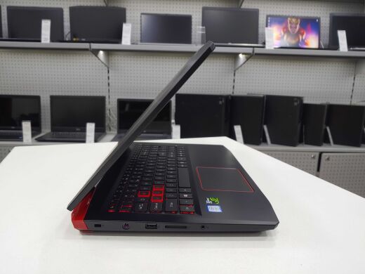 Игровой ноутбук Acer Aspire VX5-591G Black / 15.6" (1920x1080) IPS / Intel Core i7-7700HQ (4 (8) ядра по 2.8 - 3.8 GHz) / 16 GB DDR4 / 512 GB SSD / nVidia GeForce GTX 1050 Ti, 4 GB GDDR5, 128-bit / WebCam / HDMI Игровой ноутбук Acer Aspire VX5-591G Black / 15.6" (1920x1080) IPS / Intel Core i7-7700HQ (4 (8) ядра по 2.8 - 3.8 GHz) / 16 GB DDR4 / 512 GB SSD / nVidia GeForce GTX 1050 Ti, 4 GB GDDR5, 128-bit / WebCam / HDMI