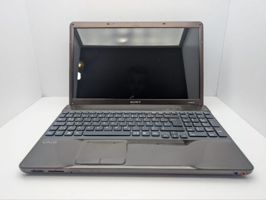 Ноутбук Sony VPC EB1C5E / 15.6" (1920x1080) TN / Intel Core i5-520M (2 (4) ядра по 2.4 - 2.9 GHz) / 8 GB DDR3 / 500 GB HDD / AMD Radeon HD 5650, 1 GB GDDR3, 128-bit / WebCam / DVD-ROM