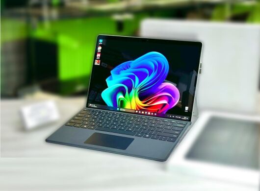 Ультрабук-трансформер Microsoft Surface Pro 11 2076 / 13" (2880x1920) IPS Touch / Snapdragon X Plus X1P-64-100 (10 ядер по 3.4 GHz) / 16 GB DDR5 / 512 GB SSD / Qualcomm Adreno X1-85 Graphics / WebCam / Win 11 Home