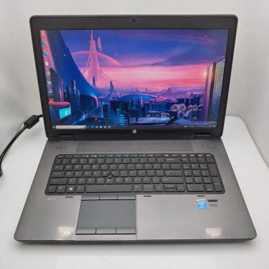 Мобільна робоча станція Б-клас HP Zbook 17 / 17.3" (1920х1080) TN / Intel Core i7-4800MQ (4 (8) ядра по 2.7 - 3.7 GHz) / 8 GB DDR3 / 256 GB SSD / nVidia Quadro K610M, 1 GB GDDR5, 64-bit / WebCam / DVD-ROM / Win 10 Pro