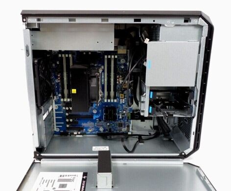Робоча станція HP Z4 G4 Workstation Tower / Intel Xeon W-2133 (6 (12) ядер по 3.6 - 3.9 GHz) / 64 GB DDR4 / 256 GB SSD M.2 / no video card / DVD-ROM