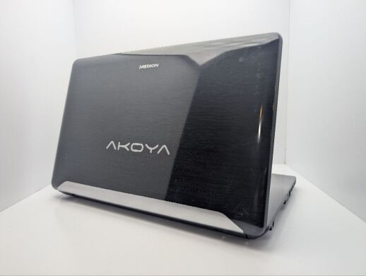 Ноутбук Medion Akoya P7624 / 17.3" (1600x900) TN / Intel Core i3-2350M (2 (4) ядра по 2.3 GHz) / 6 GB DDR3 / 1000 GB HDD / nVidia GeForce GT 630M, 1 GB GDDR5, 128-bit / WebCam / DVD-ROM