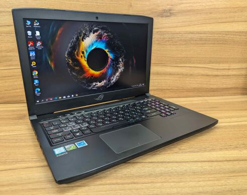 Ігровий ноутбук Asus GL503VD / 15.6" (1920x1080) IPS / Intel Core i7-7700HQ (4 (8) ядра по 2.8 - 3.8 GHz) / 16 GB DDR4 / 256 GB SSD + 1000 GB HDD / nVidia GeForce GTX 1050, 4 GB GDDR5, 128-bit / WebCam / Windows 10 Ігровий ноутбук Asus GL503VD / 15.6" (1920x1080) IPS / Intel Core i7-7700HQ (4 (8) ядра по 2.8 - 3.8 GHz) / 16 GB DDR4 / 256 GB SSD + 1000 GB HDD / nVidia GeForce GTX 1050, 4 GB GDDR5, 128-bit / WebCam / Windows 10