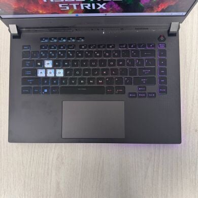 Ігровий ноутбук Б-клас Asus ROG Strix G15 G513QY / 15.6" (2560x1440) IPS / AMD Ryzen 9 5980HX (8 (16) ядер по 3.3 - 4.8 GHz) / 16 GB DDR4 / 1000 GB SSD NVMe / AMD Radeon RX 6800M, 12 GB GDDR6, 192-bit