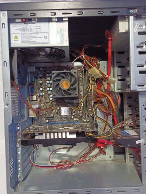 Компьютер Asus Vento / AMD Athlon II X3 455 (3 ядра по 3.3 GHz) / 4 GB DDR3 / 500 GB HDD / nVidia GeForce GTS 450, 1 GB GDDR5, 128-bit / 450W  