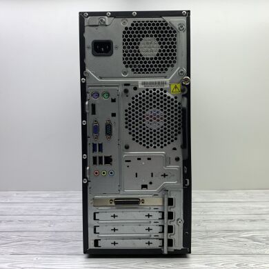 Компьютер Lenovo ThinkCentre M700 Tower / Intel Core i3-6100 (2 (4) ядра по 3.7 GHz) / 8 GB DDR4 / 120 GB SSD / Intel HD Graphics 530 / DVD-ROM