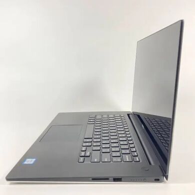 Мобільна робоча станція Dell Precision 5520 / 15.6" (3840x2160) IPS Touch / Intel Xeon E3-1505M v6 (4 (8) ядра по 3.0 - 4.0 GHz) / 16 GB DDR4 / 512 GB SSD / nVidia Quadro M1200, 4 GB GDDR5, 256-bit / HDMI