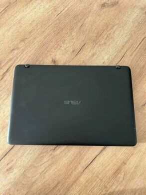 Ноутбук-трансформер Asus Q534U x360 / 15.6" (3840x2160) IPS Touch / Intel Core i7-7500U (2 (4) ядра по 2.7 - 3.5 GHz) / 16 GB DDR4 / 256 GB SSD M.2 / nVidia GeForce GTX 950M, 2 GB GDDR5, 128-bit / WebCam