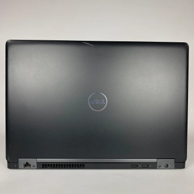 Ноутбук Dell Latitude 5580 / 15.6" (1920x1080) IPS / Intel Core i7-7820HQ (4 (8) ядра по 2.9 - 3.9 GHz) / 16 GB DDR4 / 256 GB SSD / nVidia GeForce 940MX, 2 GB GDDR5, 64-bit / WebCam / HDMI