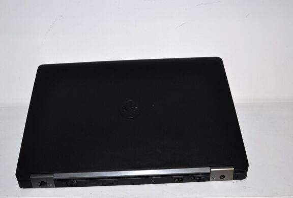 Ноутбук Dell Latitude E5570 / 15.6" (1366x768) TN / Intel Core i5-6200U (2 (4) ядра по 2.3 - 2.8 GHz) / 12 GB DDR4 / 120 GB SSD NEW / Intel HD Graphics 520 / WebCam / HDMI