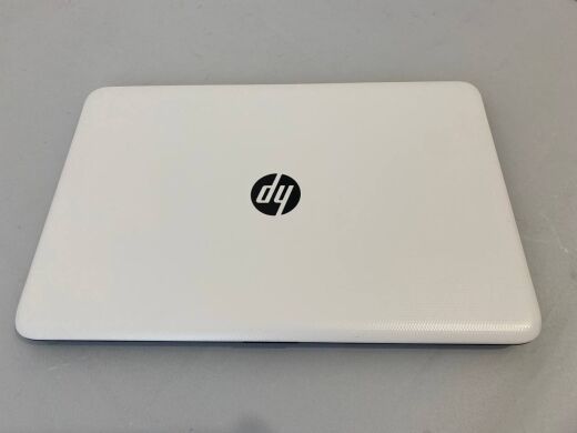 Ноутбук HP 15-ac185no / 15.6" (1920x1080) TN / Intel Celeron N3050 (2 ядра по 1.6 - 2.16 GHz) / 8 GB DDR3 / 1000 GB HDD / Intel HD Graphics / WebCam / DVD-RW