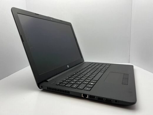 Ноутбук HP Pavilion 15 / 15.6" (1366x768) TN / AMD E2-9000E (2 ядра по 1.5 - 2.0 GHz) / 8 GB DDR3 / 120 GB SSD / AMD Radeon R2 Graphics / WebCam