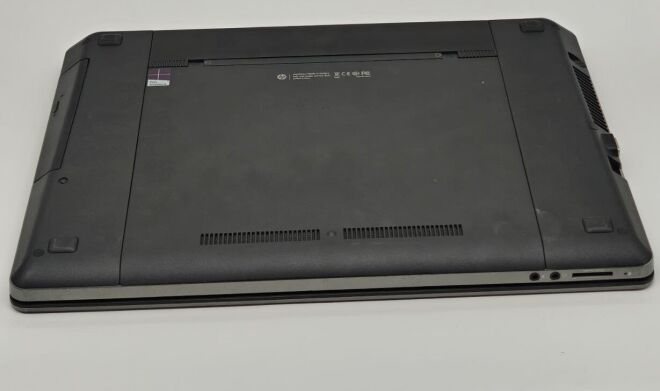 Ноутбук HP ProBook 4740s / 17.3" (1600x900) TN / Intel Core i5-3230M (2 (4) ядра по 2.6 - 3.2 GHz) / 8 GB DDR3 / 240 GB SSD / AMD Radeon HD 7650M, 1 GB GDDR3, 128-bit / WebCam / DVD-ROM / HDMI 