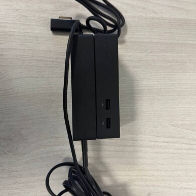 Планшет Microsoft Surface Pro 9 / 13" (2880x1920) IPS Touch / Intel Core i5-1235U (10 (12) ядер по 1.3 - 4.4 GHz) / 8 GB DDR3 / 256 GB SSD / Intel Iris Xe Graphics / WebCam