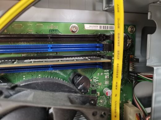 Системный блок Wortmann AG Terra PC System 1008068 Tower / Intel Core i3-3220 (2 (4) ядра по 3.3 GHz) / 4 GB DDR3 / 500 GB HDD / DVD-RW / 350W Системный блок Wortmann AG Terra PC System 1008068 Tower / Intel Core i3-3220 (2 (4) ядра по 3.3 GHz) / 4 GB DDR3 / 500 GB HDD / DVD-RW / 350W