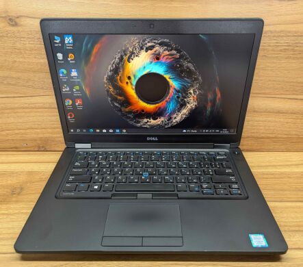 Ультрабук Dell Latitude 5480 / 14" (1920x1080) IPS / Intel Core i7-7600U (2 (4) ядра по 2.8 - 3.9 GHz) / 16 GB DDR4 / 512 GB SSD / nVidia GeForce 930MX, 2 GB DDR3, 64-bit / WebCam / Windows 10 Ультрабук Dell Latitude 5480 / 14" (1920x1080) IPS / Intel Core i7-7600U (2 (4) ядра по 2.8 - 3.9 GHz) / 16 GB DDR4 / 512 GB SSD / nVidia GeForce 930MX, 2 GB DDR3, 64-bit / WebCam / Windows 10