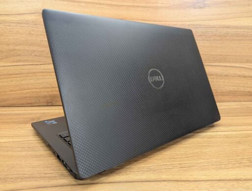 Ультрабук Dell Latitude 7420 / 14" (1920x1080) IPS / Intel Core i7-1185G7 (4 (8) ядра по 3.0 - 4.8 GHz) / 16 GB DDR4 / 256 GB SSD / Intel Iris Xe Graphics / HDMI / USB Type-C / Windows 11 Ультрабук Dell Latitude 7420 / 14" (1920x1080) IPS / Intel Core i7-1185G7 (4 (8) ядра по 3.0 - 4.8 GHz) / 16 GB DDR4 / 256 GB SSD / Intel Iris Xe Graphics / HDMI / USB Type-C / Windows 11