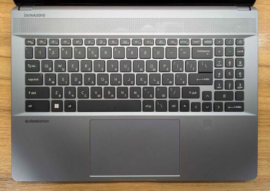 Мобильная рабочая станция MSI Creator Pro Z16P / 16" (2560x1600) IPS Touch / Intel Core i9-12900H (14 (20) ядер по 3.8 - 5.0 GHz) / 64 GB DDR5 / 1000 GB SSD / nVidia RTX A5500, 16 GB GDDR6, 256-bit / WebCam / TouchID / Windows 11