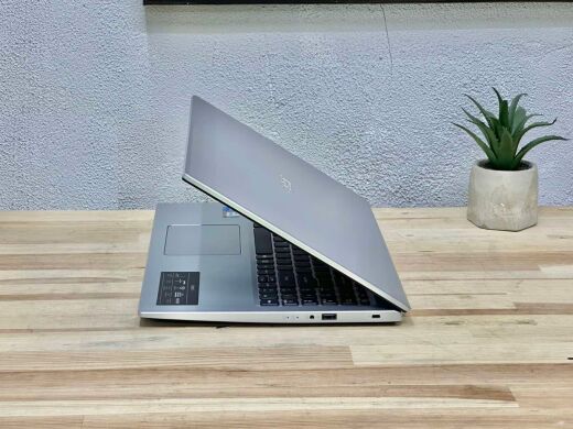 Ультрабук Acer Aspire 3 A315-58 / 15.6" (1920x1080) IPS / Intel Core i5-1135G7 (4 (8) ядра по 2.4 - 4.2 GHz) / 8 GB DDR4 / 512 GB SSD M.2 / Intel Iris Xe Graphics / WebCam / Win 11 Home