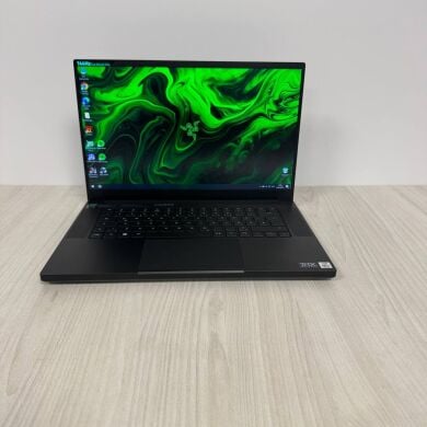 Ігровий ноутбук Razer Blade 15 RZ09-0369 / 15.6" (1920x1080) IPS / Intel Core i7-10750H (6 (12) ядер по 2.6 - 5.0 GHz) / 16 GB DDR4 / 512 GB SSD NVMe / nVidia GeForce RTX 3070, 6 GB GDDR6, 256-bit / WebCam