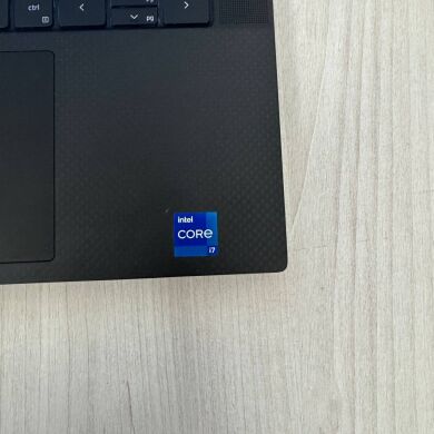 Игровой ноутбук Dell XPS 15 9510 / 15.6" (1920x1200) IPS / Intel Core i7-11800H (8 (16) ядер по 4.6 GHz) / 16 GB DDR4 / 512 GB SSD NVMe / nVidia GeForce RTX 3050, 4 GB GDDR6, 128-bit / WebCam Игровой ноутбук Dell XPS 15 9510 / 15.6" (1920x1200) IPS / Intel Core i7-11800H (8 (16) ядер по 4.6 GHz) / 16 GB DDR4 / 512 GB SSD NVMe / nVidia GeForce RTX 3050, 4 GB GDDR6, 128-bit / WebCam