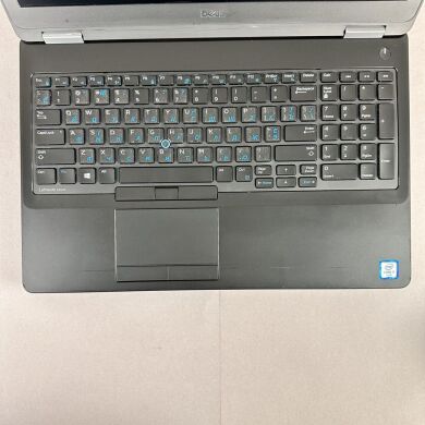 Игровой ноутбук Dell Latitude E5570 / 15.6" (1920x1080) IPS / Intel Core i7-6820HQ (4 (8) ядра по 2.7 - 3.6 GHz) / 16 GB DDR4 / 256 GB SSD / AMD Radeon R7 M370, 2 GB GDDR5, 128-bit / WebCam / HDMI Игровой ноутбук Dell Latitude E5570 / 15.6" (1920x1080) IPS / Intel Core i7-6820HQ (4 (8) ядра по 2.7 - 3.6 GHz) / 16 GB DDR4 / 256 GB SSD / AMD Radeon R7 M370, 2 GB GDDR5, 128-bit / WebCam / HDMI