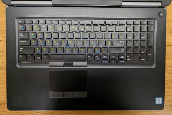 Мобільна робоча станція Dell Precision 7720 / 17.3" (1920x1080) IPS / Intel Core i7-6920HQ (4 (8) 2.9 - 3.8 GHz) / 32 GB DDR4 / 512 GB SSD + 480 GB SSD / nVidia Quadro P3000, 6 GB GDDR5, 192-bit / WebCam / Windows 10