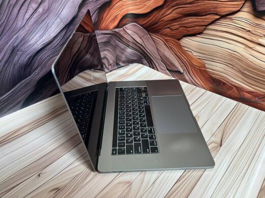 Ультрабук Б-клас Apple MacBook Pro 16 A2141 2019 / 16" (3072x1920) IPS / Intel Core i7-9750H (6 (12) ядер по 2.6 - 4.5 GHz) / 32 GB DDR4 / 500 GB SSD / AMD Radeon Pro 5300M, 4 GB GDDR6, 128-bit / WebCam / MacOS Ультрабук Б-клас Apple MacBook Pro 16 A2141 2019 / 16" (3072x1920) IPS / Intel Core i7-9750H (6 (12) ядер по 2.6 - 4.5 GHz) / 32 GB DDR4 / 500 GB SSD / AMD Radeon Pro 5300M, 4 GB GDDR6, 128-bit / WebCam / MacOS