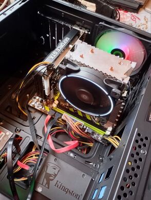 Ігровий ПК GameMax G561-FRGB Black Tower / Intel Xeon E5-2650 v2 (8 (16) ядер по 2.6 - 3.4 GHz) / 20 GB DDR3 / 480 GB SSD + 1000 GB HDD / nVidia GeForce GTX 1650, 4 GB GDDR6, 128-bit / 600W