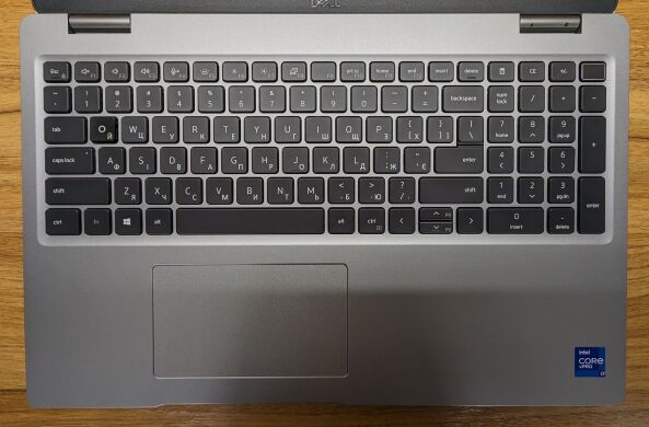 Ноутбук робоча станція Б-клас Dell Precision 3560 / 15.6" (1920x1080) IPS / Intel Core i7-1185G7 (4 (8) ядра по 3.0 - 4.8 GHz) / 16 GB DDR4 / 512 GB SSD / nVidia Quadro T500, 4 GB GDDR6, 64-bit / WebCam / Windows 10