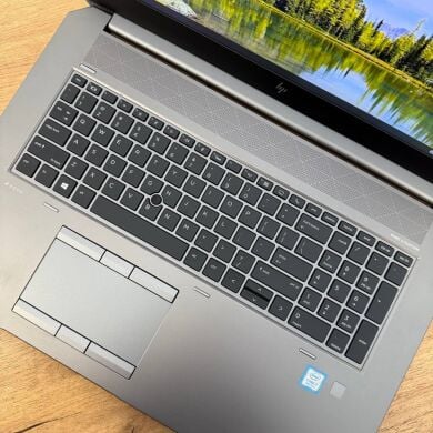 Мобільна робоча станція HP ZBook 17 G6 / 17.3" (1920x1080) IPS / Intel Core i7-9850H (6 (12) ядер по 2.6 - 4.6 GHz) / 16 GB DDR4 / 512 GB SSD NVMe / nVidia Quadro RTX 3000, 6 GB GDDR6, 192-bit / WebCam