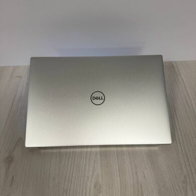 Игровой ноутбук Dell XPS 15 9510 / 15.6" (1920x1200) IPS / Intel Core i7-11800H (8 (16) ядер по 4.6 GHz) / 16 GB DDR4 / 512 GB SSD NVMe / nVidia GeForce RTX 3050, 4 GB GDDR6, 128-bit / WebCam Игровой ноутбук Dell XPS 15 9510 / 15.6" (1920x1200) IPS / Intel Core i7-11800H (8 (16) ядер по 4.6 GHz) / 16 GB DDR4 / 512 GB SSD NVMe / nVidia GeForce RTX 3050, 4 GB GDDR6, 128-bit / WebCam