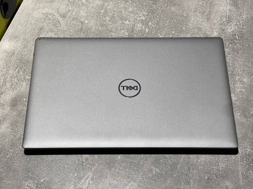 Ультрабук Dell Latitude 5520 / 15.6" (1920x1080) IPS / Intel Core i5-1135G7 (4 (8) ядра по 2.4 - 4.2 GHz) / 8 GB DDR4 / 480 GB SSD / Intel Iris Xe Graphics / WebCam