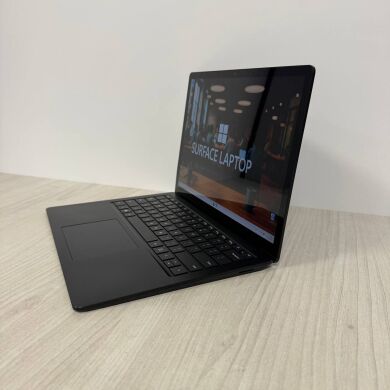 Ультрабук Б-клас Microsoft Surface Laptop 4 / 13.5" (2256x1504) IPS Touch / AMD Ryzen 5 4680U (6 (12) ядер по 2.2 - 4.0 GHz) / 16 GB DDR4 / 256 GB SSD NVMe / AMD Radeon RX Vega 7 Graphics / WebCam
