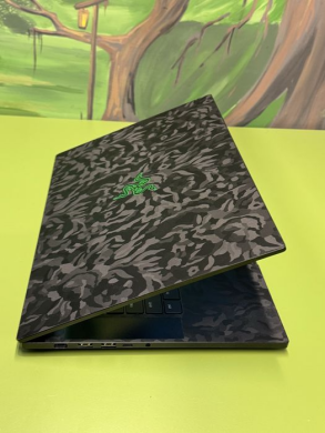 Ігровий ноутбук Razer Blade 15 / 15.6" (2560x1440) IPS / Intel Core i7-13800H (14 (20) ядер по 2.5 - 5.2 GHz) / 16 GB DDR5 / 1000 GB SSD / nVidia GeForce RTX 4070, 8 GB GDDR6, 128-bit / WebCam / HDMI