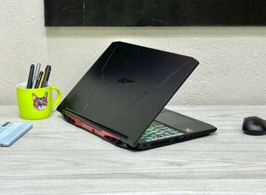Ігровий ноутбук Acer Nitro 5 AN515-45 / 15.6" (1920x1080) IPS / AMD Ryzen 5 5600H (6 (12) ядер по 3.0 - 4.2 GHz) / 16 GB DDR4 / 512 GB SSD M.2 / nVidia GeForce RTX 3070, 8 GB GDDR6, 256-bit / WebCam / Win 11 Home