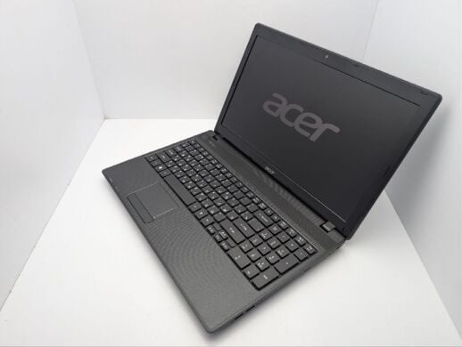 Ноутбук Acer Aspire 5250 / 15.6" (1366x768) TN / AMD E-300 (2 ядра по 1.3 GHz) / 6 GB DDR3 / 320 GB HDD / AMD Radeon HD 6310 Graphics / WebCam / DVD-ROM