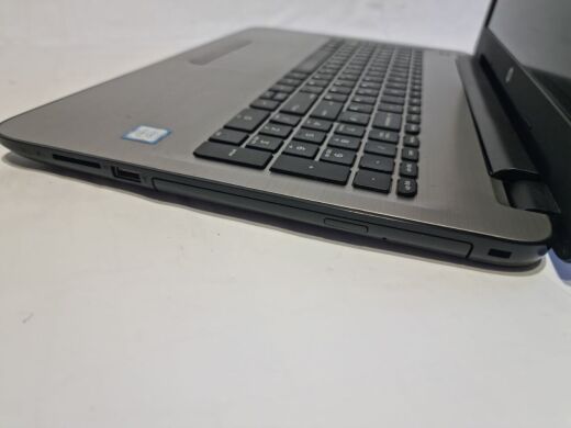 Ноутбук HP TPN-C125 / 15.6" (1920x1080) TN / Intel Core i5-6200U (2 (4) ядра по 2.3 - 2.8 GHz) / 8 GB DDR4 / 256 GB SSD / Intel HD Graphics 520 / WebCam / DVD-RW