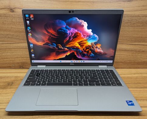 Ноутбук робоча станція Б-клас Dell Precision 3560 / 15.6" (1920x1080) IPS / Intel Core i7-1185G7 (4 (8) ядра по 3.0 - 4.8 GHz) / 16 GB DDR4 / 512 GB SSD / nVidia Quadro T500, 4 GB GDDR6, 64-bit / WebCam / Windows 10