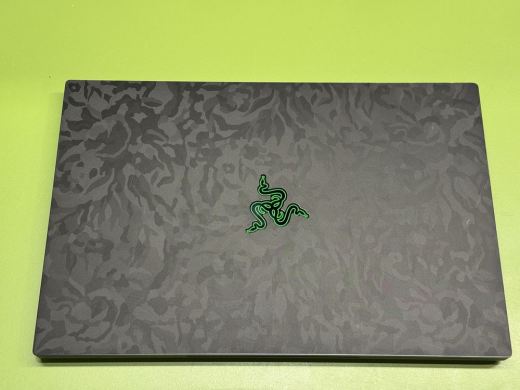 Ігровий ноутбук Razer Blade 15 / 15.6" (2560x1440) IPS / Intel Core i7-13800H (14 (20) ядер по 2.5 - 5.2 GHz) / 16 GB DDR5 / 1000 GB SSD / nVidia GeForce RTX 4070, 8 GB GDDR6, 128-bit / WebCam / HDMI