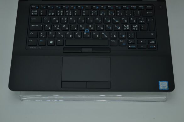 Dell Latitude E5470 / 14" (1920x1080) IPS / Intel Core i3-6100U (2 (4) ядра по 2.3 GHz) / 8 GB DDR4 / 128 GB SSD / WebCam / USB 3.0 / HDMI