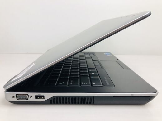 Ноутбук Dell Latitude E6440 / 14" (1366x768) / Intel Core i7 4600M / 8 GB DDR3 / 500 GB HDD / Slim DVD-RW / NO WEB Camera / HDMI