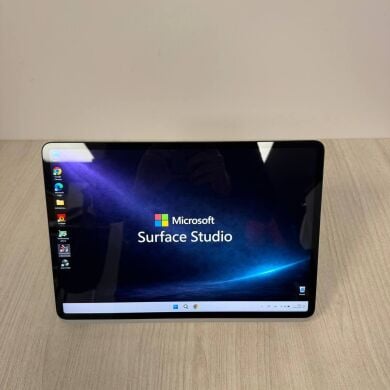 Игровой ноутбук-трансформер Microsoft SurFace Laptop Studio / 14.3" (2400x1600) IPS Touch / Intel Core i7-11370H (4 (8) ядра по 3.3 - 4.8 GHz) / 32 GB DDR4 / 1000 GB SSD / nVidia GeForce RTX 3050 Ti, 4 GB GDDR6, 128-bit / WebCam Игровой ноутбук-трансформер Microsoft SurFace Laptop Studio / 14.3" (2400x1600) IPS Touch / Intel Core i7-11370H (4 (8) ядра по 3.3 - 4.8 GHz) / 32 GB DDR4 / 1000 GB SSD / nVidia GeForce RTX 3050 Ti, 4 GB GDDR6, 128-bit / WebCam