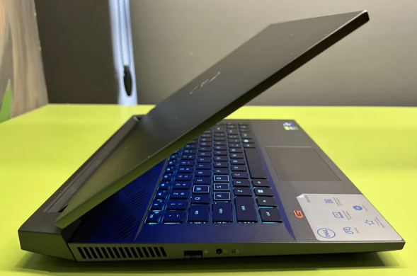 Игровой ноутбук Dell G16 7620 / 16" (2560x1600) IPS / Intel Core i7-12700H (14 (20) ядер по 3.5 - 4.7 GHz) / 16 GB DDR5 / 512 GB SSD / nVidia GeForce RTX 3060 Mobile, 6 GB GDDR6, 192-bit / WebCam / Windows 11 Home Lic