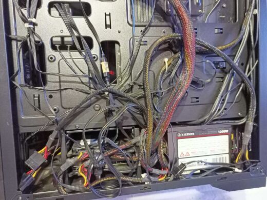 Ігровий ПК DeepCool Matrexx 55 V3 Tower / AMD Ryzen 5 1600 (6 (12) ядер по 3.2 - 3.6 GHz) / 32 GB DDR4 / 256 GB SSD + 1000 GB HDD / nVidia GeForce GTS 450, 1 GB GDDR5, 128-bit / 1200W Ігровий ПК DeepCool Matrexx 55 V3 Tower / AMD Ryzen 5 1600 (6 (12) ядер по 3.2 - 3.6 GHz) / 32 GB DDR4 / 256 GB SSD + 1000 GB HDD / nVidia GeForce GTS 450, 1 GB GDDR5, 128-bit / 1200W