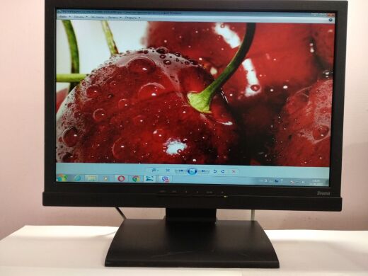 Монітор Iiyama ProLite E2200WS / 22" (1680x1050) TN / VGA, DVI / Вбудовані колонки (2x 1W) / VESA 100x100 Монітор Iiyama ProLite E2200WS / 22" (1680x1050) TN / VGA, DVI / Вбудовані колонки (2x 1W) / VESA 100x100
