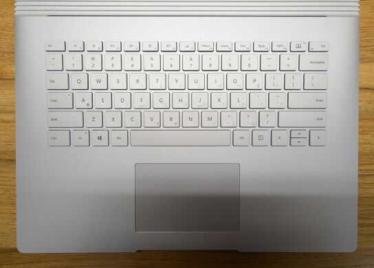 Ноутбук-трансформер Microsoft Surface Book 2 / 15" (3240x2160) IPS Touch / Intel Core i7-8650U (4 (8) ядра по 1.9 - 4.2 GHz) / 16 GB DDR3 / 512 GB SSD / nVidia GeForce GTX 1060, 6 GB GDDR5, 192-bit / WebCam / Windows 10