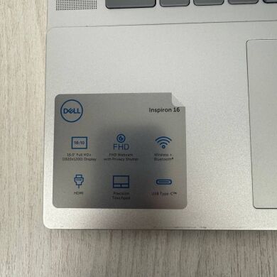 Ноутбук Б-клас Dell Inspiron 16 5620 / 16" (1920x1200) IPS / Intel Core i7-1255U (10 (12) ядер по 1.7 - 4.7 GHz) / 16 GB DDR4 / 512 GB SSD / Intel Iris Xe Graphics / WebCam